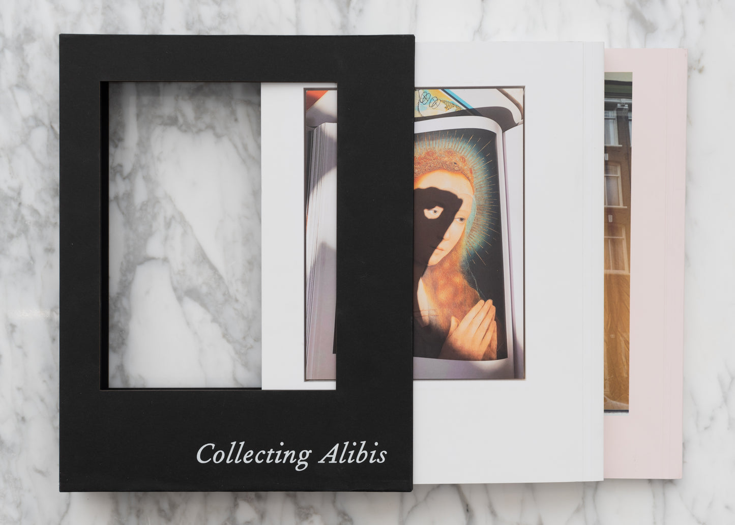 Amie Dicke: Handle / Collecting Alibis